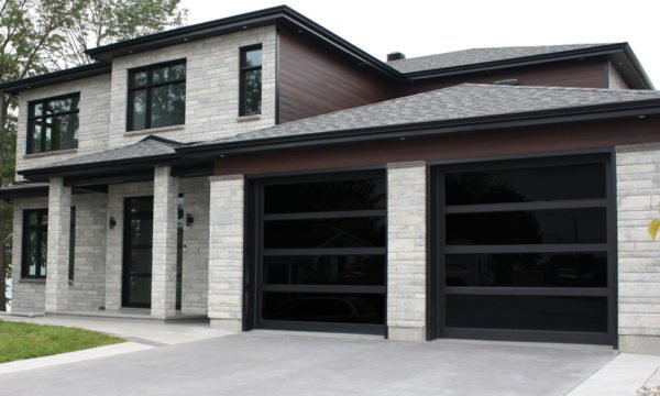 L’impact d’une porte de garage moderne sur la valeur de revente 