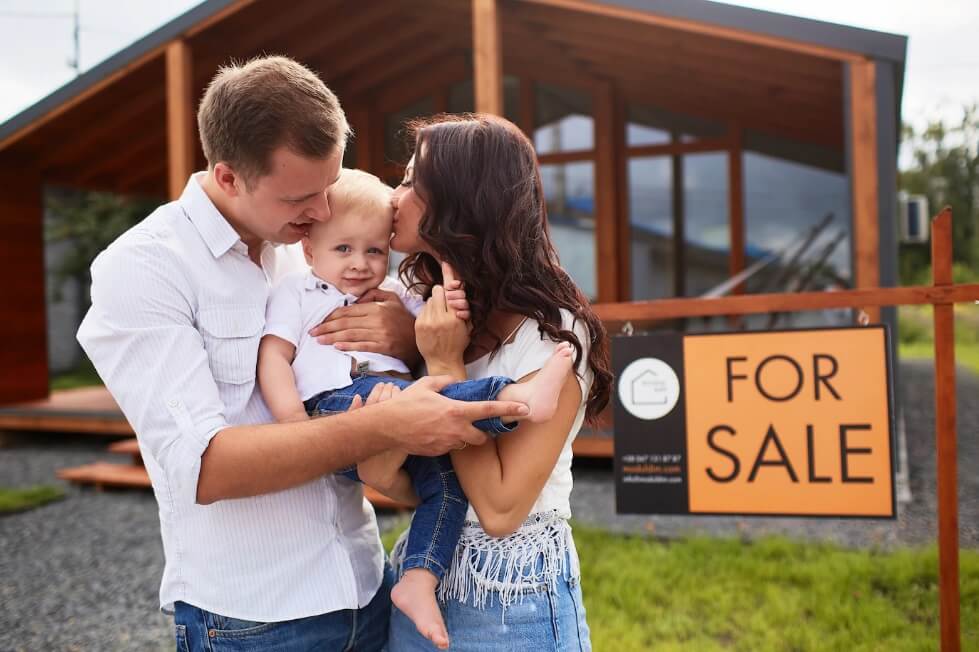 happy family selling house